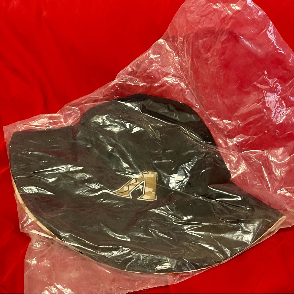 MLB Az Diamondbacks Reversible Camo Bucket Hat